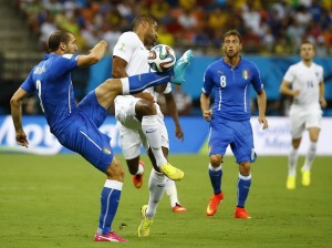 Mundial_Brasil_2014_De_la_mano_de_Balotelli_Italia_derrotó_a_Inglaterra_2